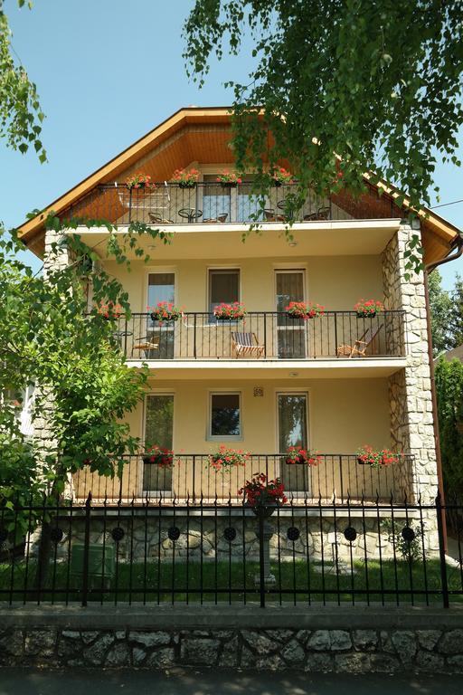 Deluxe Apartments Heviz Luaran gambar