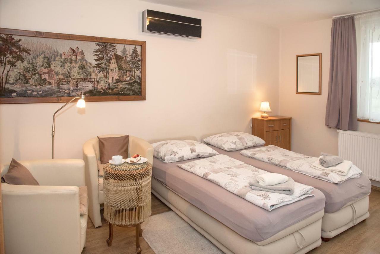 Deluxe Apartments Heviz Luaran gambar